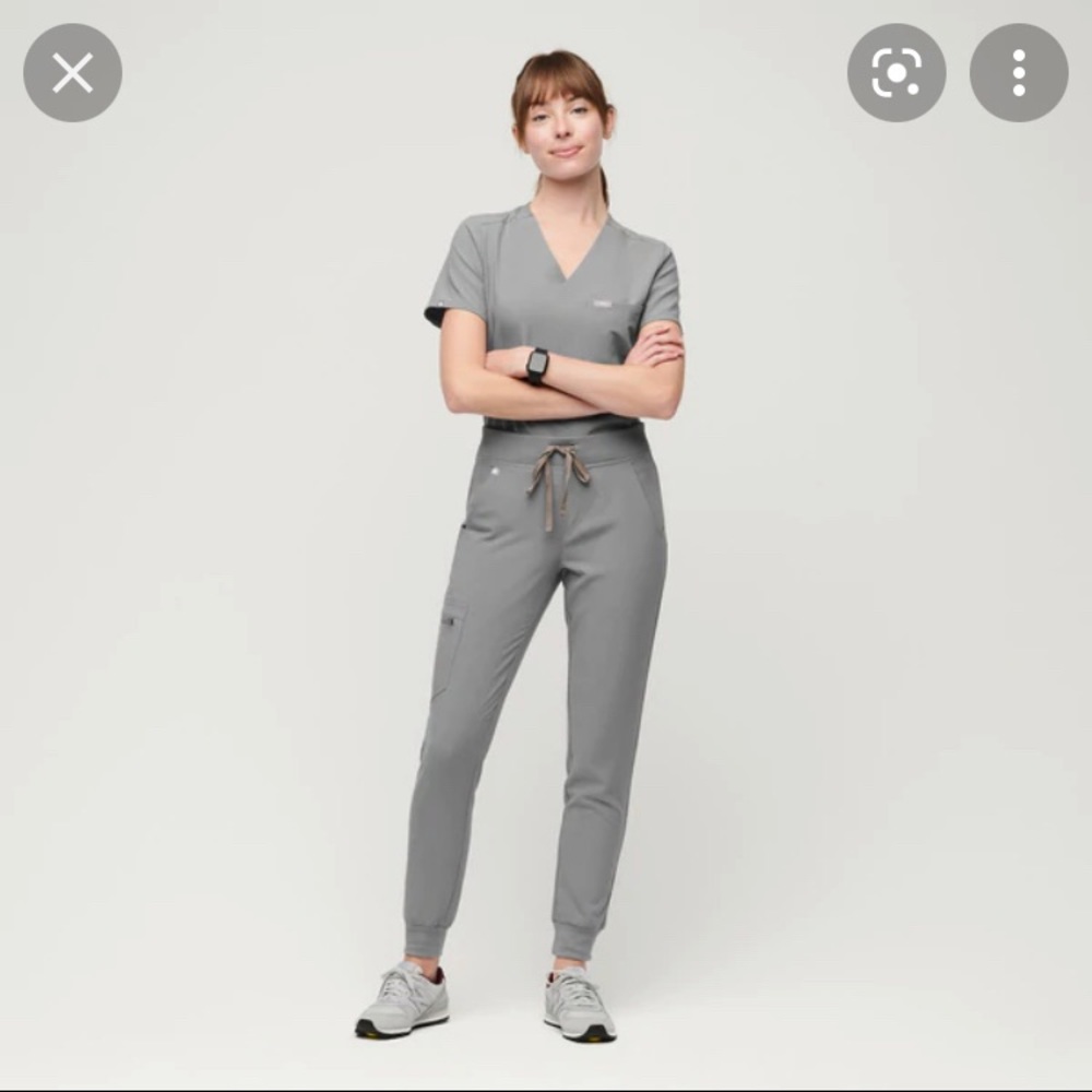 NWT Figs scrubs Dark Space Gray Casma M